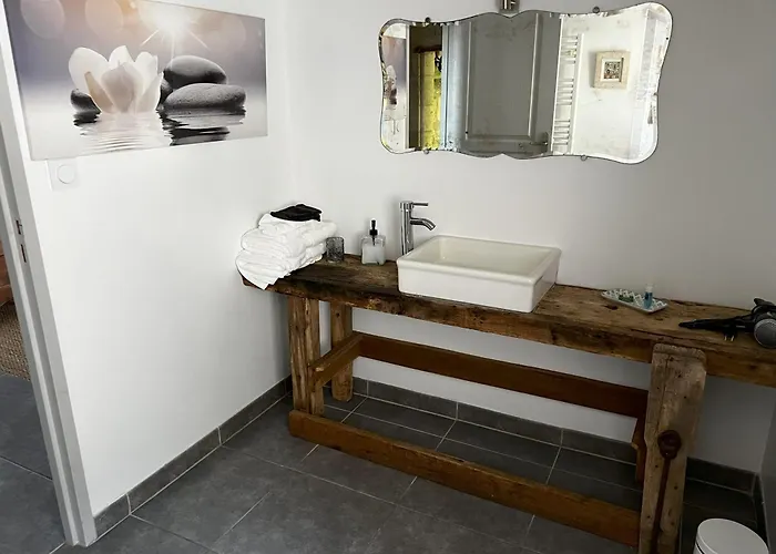 Beaulieu La Source سوموور